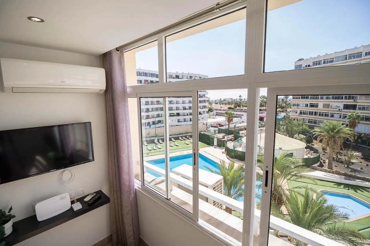 Isadora: Apartamento Vista Piscina Playa del Ingles  0*, Playa del Ingles (Gran Canaria) Spain